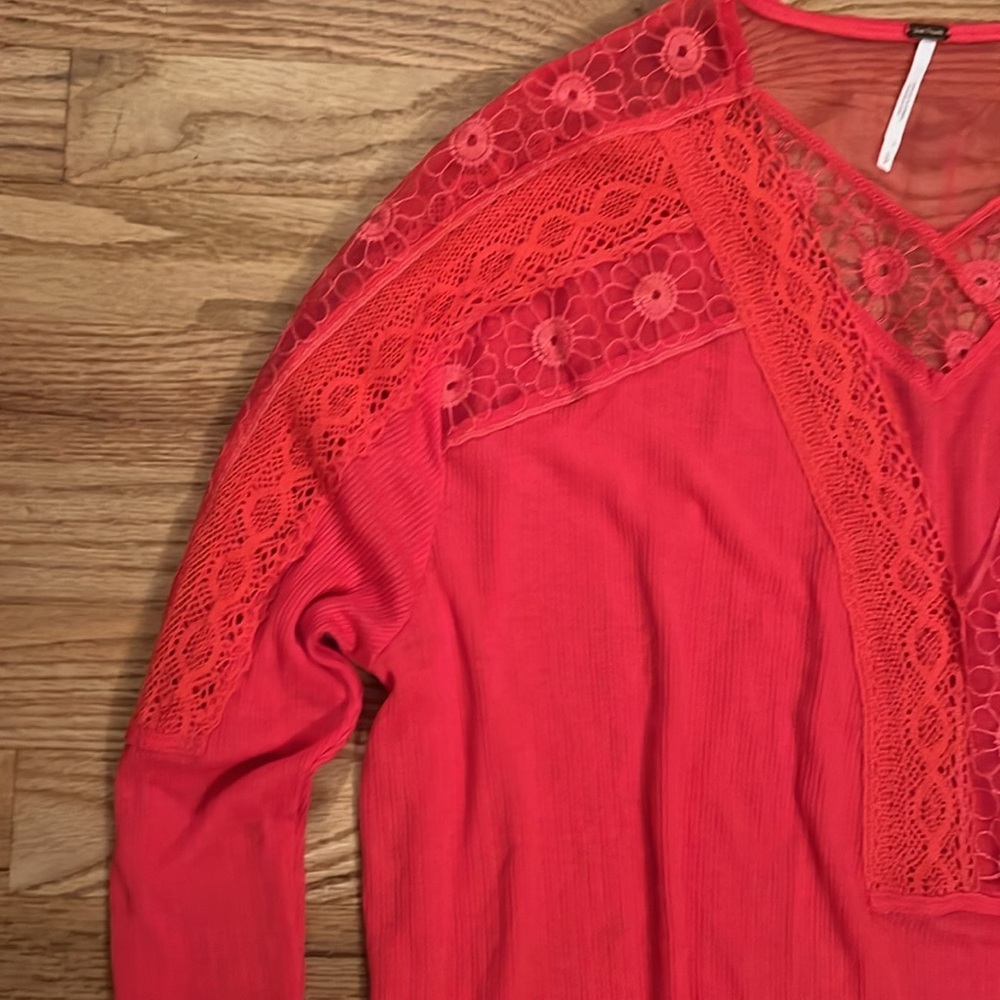 Free People Womens Lola Oversized Top Rose Crimson Red size small - Picture 7 of 10
